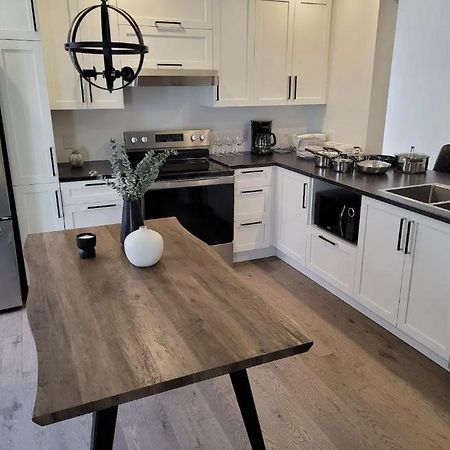 Free Parking, Beautiful 4 1/2- 2 Bedroom Apartment Montreal Exterior foto