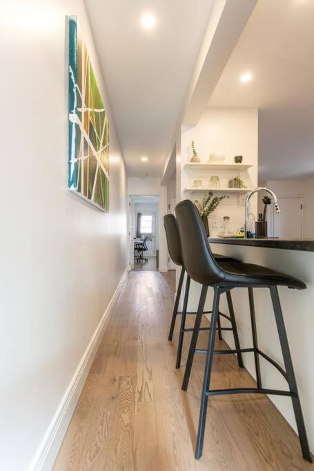 Free Parking, Beautiful 4 1/2- 2 Bedroom Apartment Montreal Exterior foto
