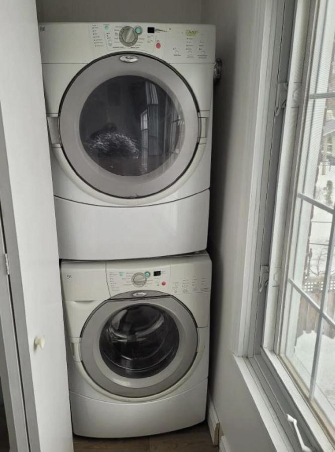 Free Parking, Beautiful 4 1/2- 2 Bedroom Apartment Montreal Exterior foto