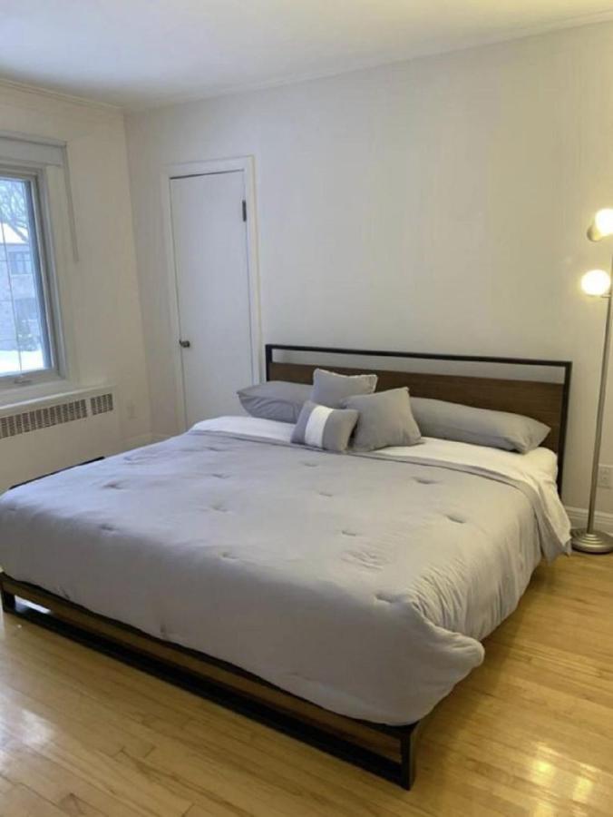 Free Parking, Beautiful 4 1/2- 2 Bedroom Apartment Montreal Exterior foto